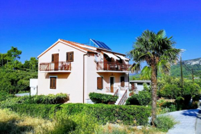 Apartments with a parking space Vrisnik, Hvar - 8733